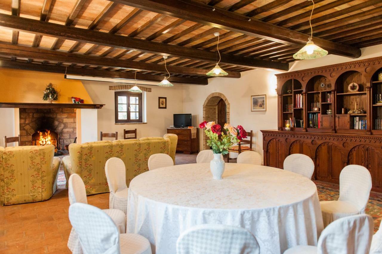 Agriturismo Wine Casale Villa Chiara Torgiano Bagian luar foto