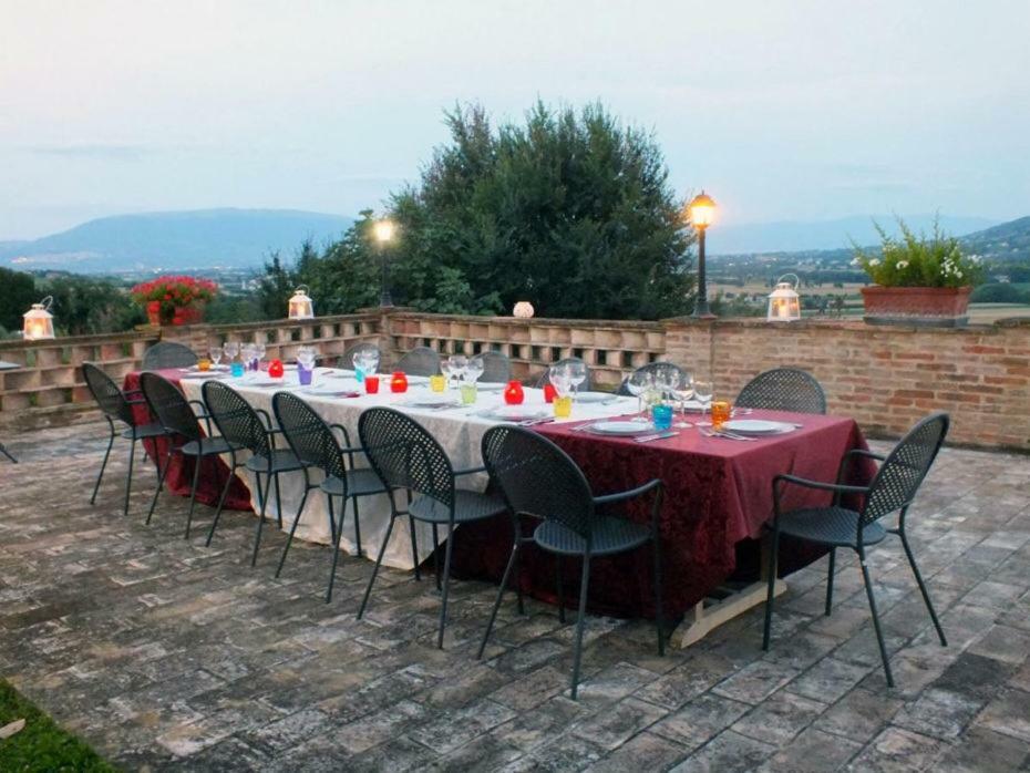 Agriturismo Wine Casale Villa Chiara Torgiano Bagian luar foto